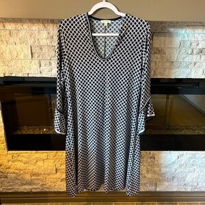 Max Studio size Large blue graphic swing dress